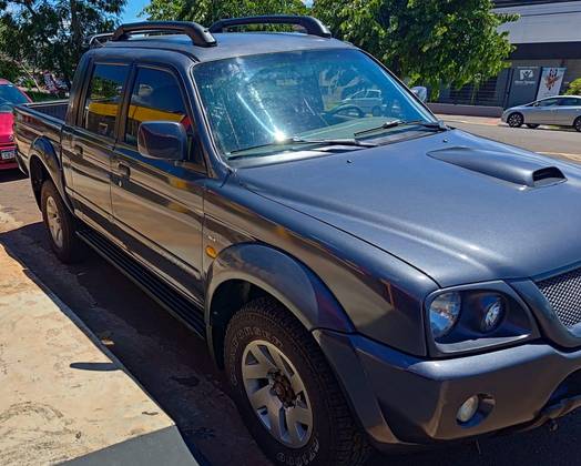 MITSUBISHI L200 2.5 GLS 4X4 CD 8V TURBO DIESEL 4P MANUAL